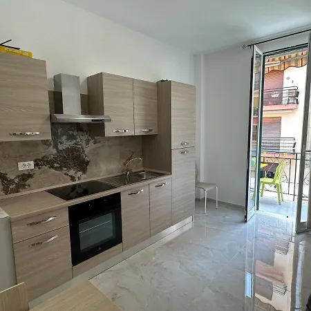 Casa Angela Vista Mare * Ventimiglia